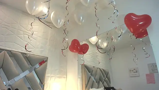 Snapshot of raquell_moore chatting on February 14, 2026, 12:49 pm raquell moore online show from February 14, 2026, 12:49 pm