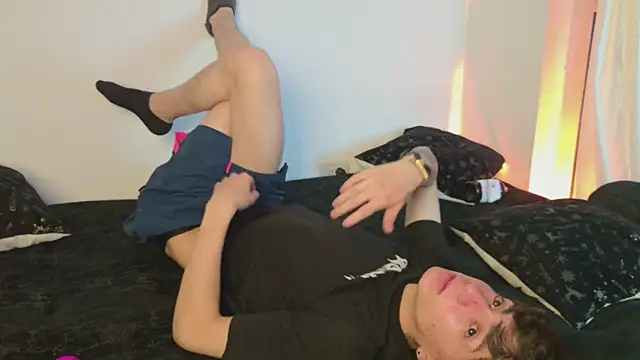 Snapshot of ethan_and_ava chatting on March 7, 2026, 2:40 am ethan and ava online show from March 7, 2026, 2:40 am