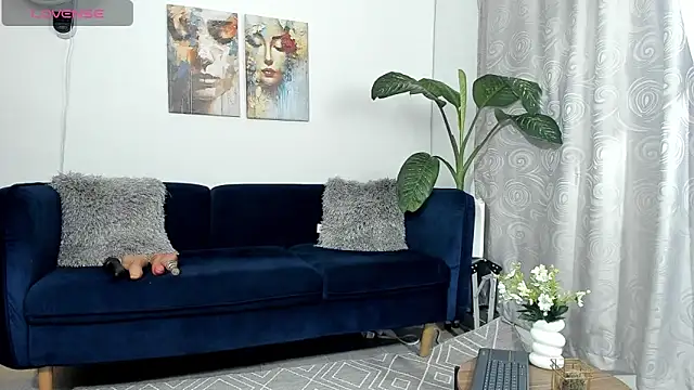 NicolettaLima online show from September 24, 2025, 12:18 am