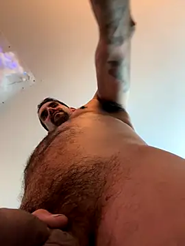 hornycouple818 online show from November 20, 2025, 7:09 am