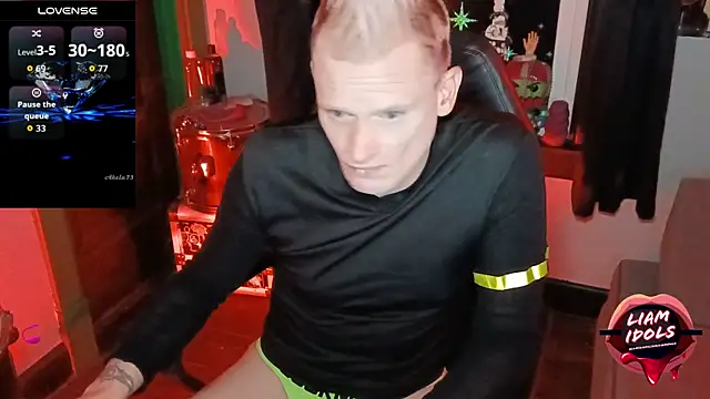 Snapshot of LiamIdols chatting on November 11, 2025, 12:49 am LiamIdols online show from November 11, 2025, 12:49 am