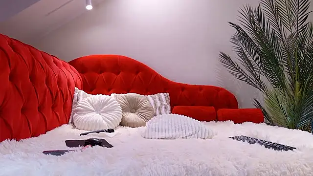 SelenaNoir online show from February 10, 2026, 5:28 am