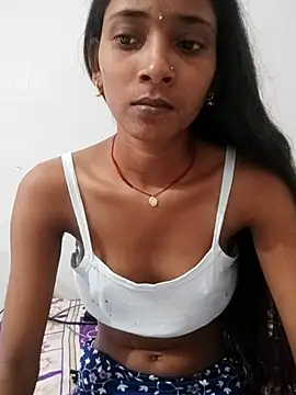 Snapshot of Divya-2007 chatting on September 18, 2025, 3:20 am Divya-2007 online show from September 18, 2025, 3:20 am