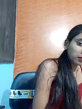 Snapshot of Divya-2007 chatting on February 28, 2025, 6:09 pm Divya-2007 online show from February 28, 2025, 6:09 pm