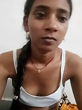 Snapshot of Divya-2007 chatting on November 2, 2025, 3:06 pm Divya-2007 online show from November 2, 2025, 3:06 pm