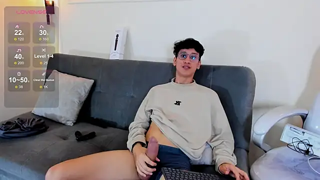 Cum hunters online show from November 13, 2025, 3:21 am