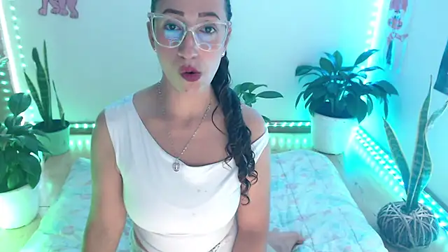 samy love35 online show from April 16, 2026, 11:29 pm