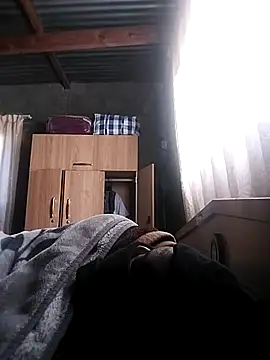 LaneYam online show from August 3, 2026, 6:43 am