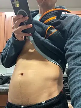 PerroDemonioHot online show from March 23, 2025, 4:05 am