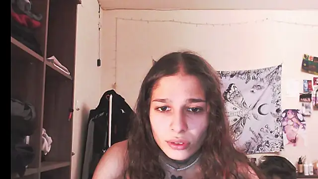 mollyEXD online show from September 26, 2025, 8:16 pm