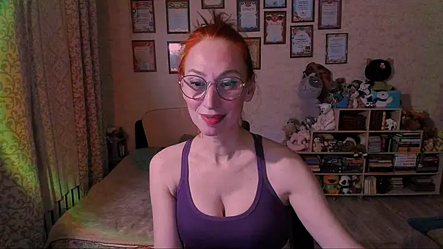 Snapshot of red_rocco chatting on February 9, 2025, 4:40 pm red rocco online show from February 9, 2025, 4:40 pm