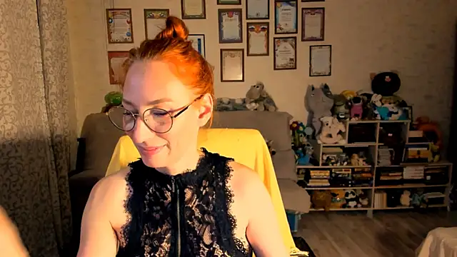 Snapshot of red_rocco chatting on October 7, 2025, 3:13 pm red rocco online show from October 7, 2025, 3:13 pm