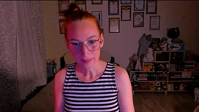 Snapshot of red_rocco chatting on March 16, 2025, 4:23 pm red rocco online show from March 16, 2025, 4:23 pm