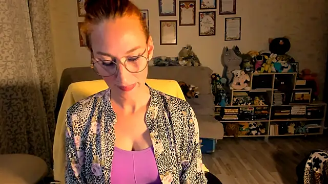 Snapshot of red_rocco chatting on September 17, 2025, 3:47 pm red rocco online show from September 17, 2025, 3:47 pm