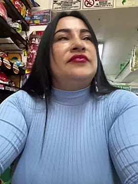 Miia Jazmin online show from May 13, 2026, 6:04 pm