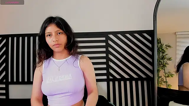 Snapshot of Savannah_Cameron chatting on February 13, 2025, 3:56 pm Savannah Cameron online show from February 13, 2025, 3:56 pm