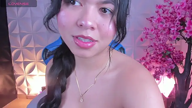 Snapshot of adarna13_ chatting on January 31, 2026, 7:34 pm adarna13 online show from January 31, 2026, 7:34 pm