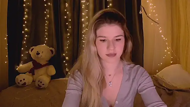 Snapshot of Melissa_smith_ chatting on February 15, 2026, 8:30 pm Melissa smith online show from February 15, 2026, 8:30 pm