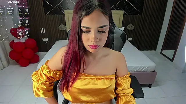Snapshot of Lolly_18 chatting on March 3, 2025, 12:06 pm Lolly 18 online show from March 3, 2025, 12:06 pm