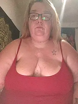 diosacurvy1984 online show from November 15, 2025, 6:12 pm