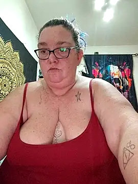 diosacurvy1984 online show from March 26, 2026, 6:50 pm