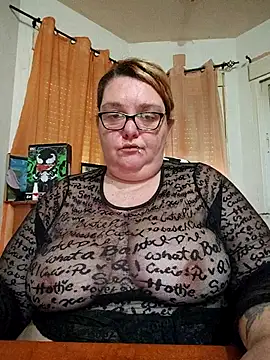 diosacurvy1984 online show from February 14, 2026, 10:59 am