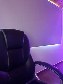 Sofia18 pinkk online show from March 25, 2026, 9:03 pm