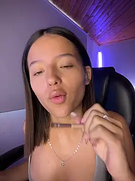 Sofia18 pinkk online show from May 13, 2026, 8:38 pm
