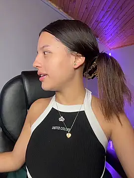 Sofia18 pinkk online show from February 23, 2026, 9:48 pm