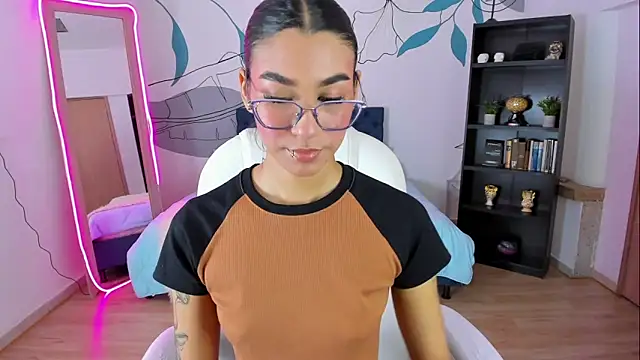 Dana Paula online show from December 22, 2025, 11:43 am