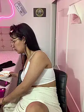 Violeta euphoria online show from January 24, 2025, 4:16 am