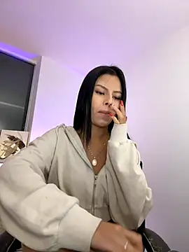 Snapshot of Michell_sr chatting on October 2, 2025, 1:09 am Michell sr online show from October 2, 2025, 1:09 am