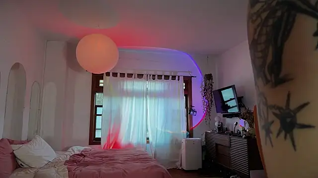 bunnierotten online show from July 6, 2026, 2:29 am