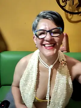 ilonna2025 online show from February 28, 2026, 7:57 pm