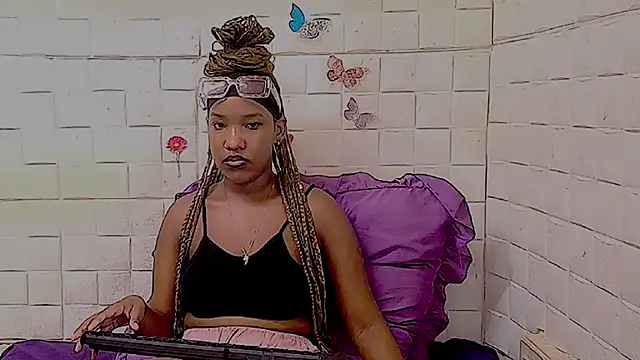 EroticSexyPrada online show from February 22, 2026, 5:58 pm