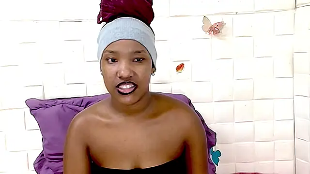 EroticSexyPrada online show from March 29, 2026, 5:14 pm