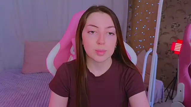 Ann moon   online show from March 13, 2025, 2:33 pm