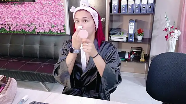 Sophie new25 online show from March 17, 2026, 12:41 pm