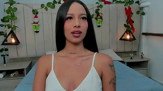 Paulina Lopezz online show from December 15, 2025, 9:53 pm