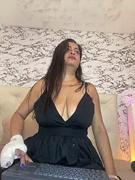 Lili  taylor online show from September 14, 2025, 12:55 am