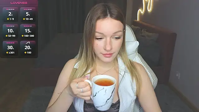 MargaretSweet1 online show from March 29, 2026, 12:01 am