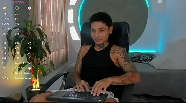 Snapshot of tattokoi chatting on March 4, 2025, 7:11 pm tattokoi online show from March 4, 2025, 7:11 pm