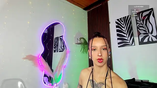 Snapshot of Georgina_caruso chatting on February 13, 2025, 8:03 pm Georgina caruso online show from February 13, 2025, 8:03 pm