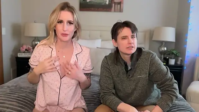 Officiallyonlytams online show from January 16, 2026, 6:34 pm