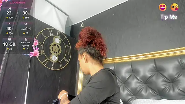 Snapshot of DalayMoore chatting on January 12, 2026, 8:25 pm DalayMoore online show from January 12, 2026, 8:25 pm