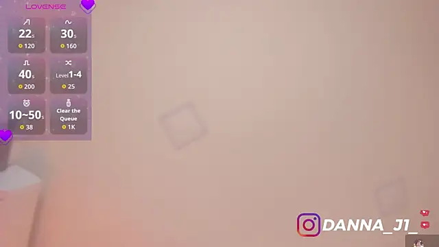 DannaJhonson1 online show from July 23, 2026, 1:58 am