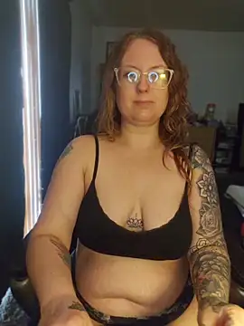TattedMamaXOXO online show from June 8, 2026, 4:29 pm