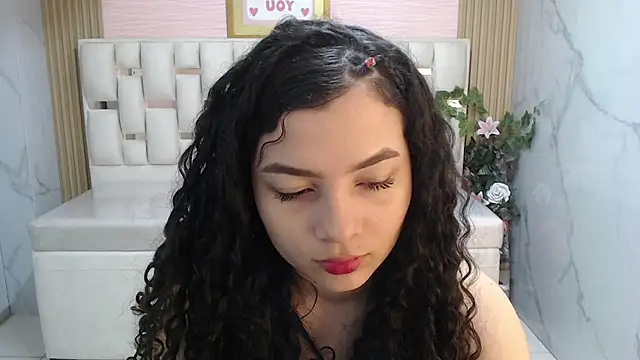 shalon diaz s online show from November 19, 2025, 1:11 pm