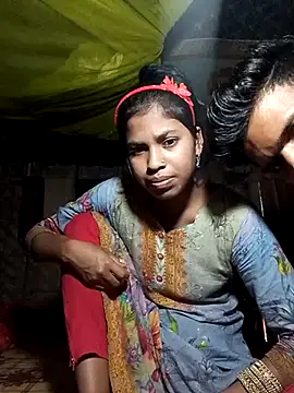 Hot couple 1 online show from March 10, 2025, 11:01 am