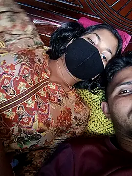 Hot couple 1 online show from March 23, 2026, 6:02 am